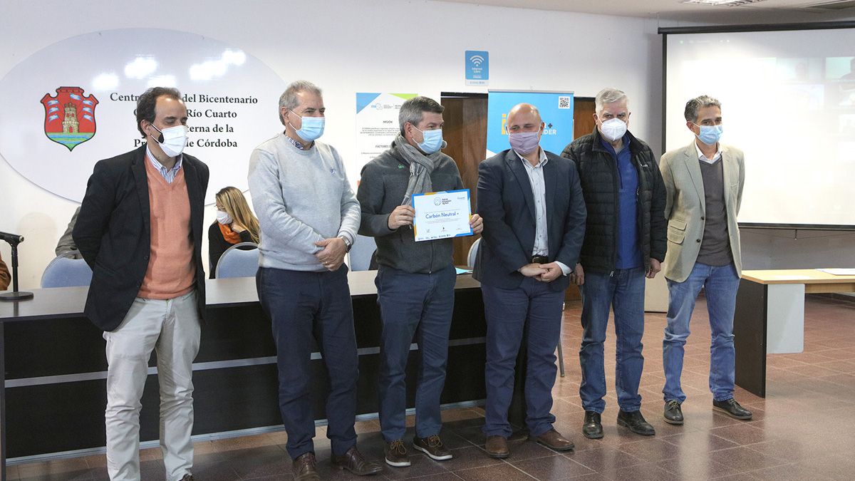 seis empredimiento agtech recibieron sus certificados - Tracestory
